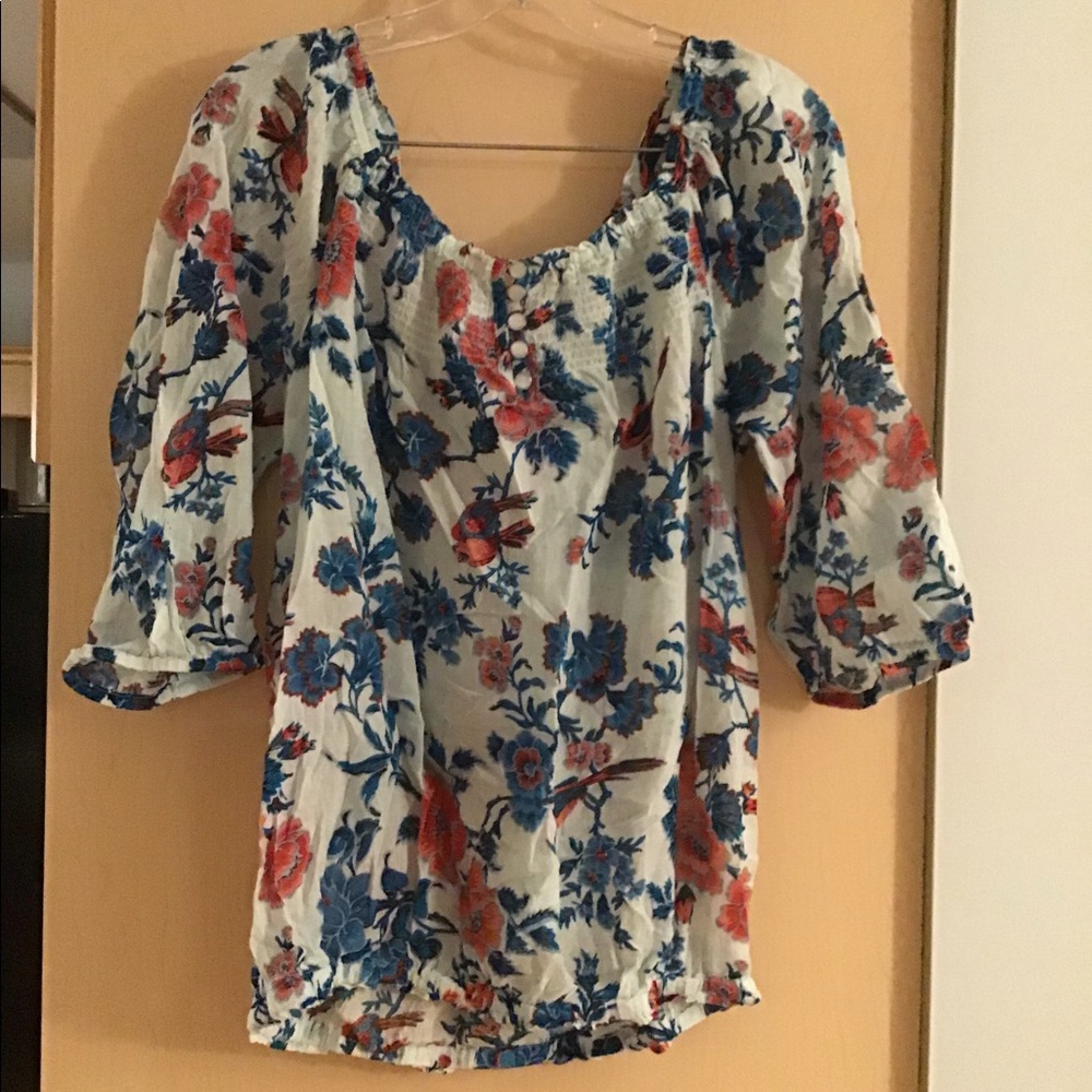 Fabulous floral blouse! Never worn.